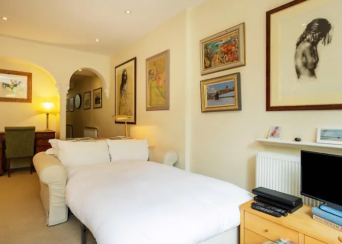Veeve - Apartment Walham Grove Fulham